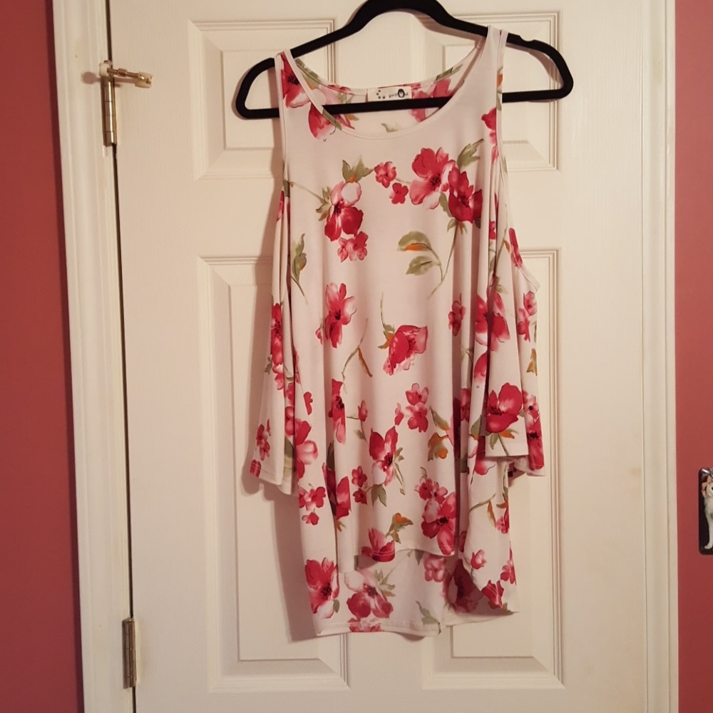 Floral bell sleeve